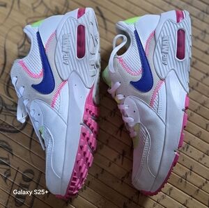 Nike Air Max White and Pink Sneakers